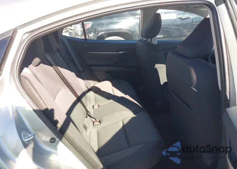 2025 Toyota Camry Le z USA, uszkodzony, nr VIN 4T1DAACK7SU122072